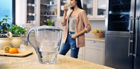 Filtrační konvice Dafi: levnější volba oproti Brita nebo Philips