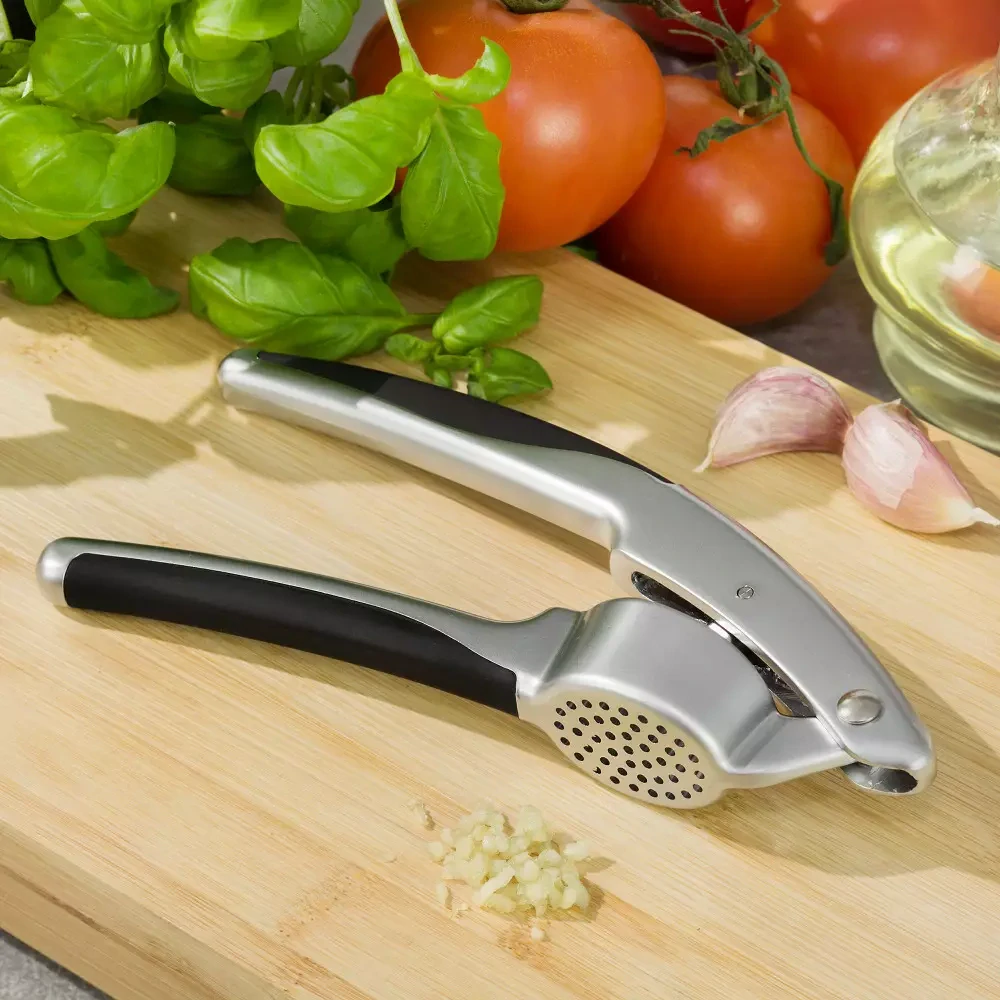 KingHoff lis na česnek KH-3406 – nerez, 18 cm