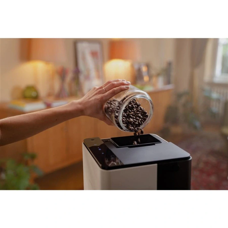 Nivona CUBE 4102 – automatický kávovar + 250 g zrnkové kávy zdarma